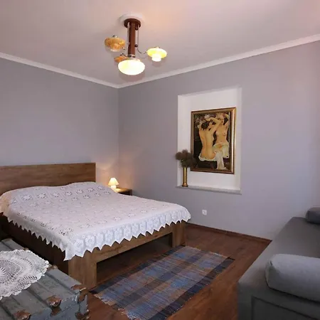 In Dobrinj/insel Krk 27652 Holiday home *