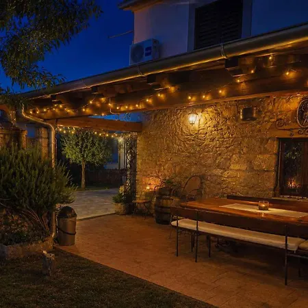 In - Insel Krk 27652 Holiday home Dobrinj